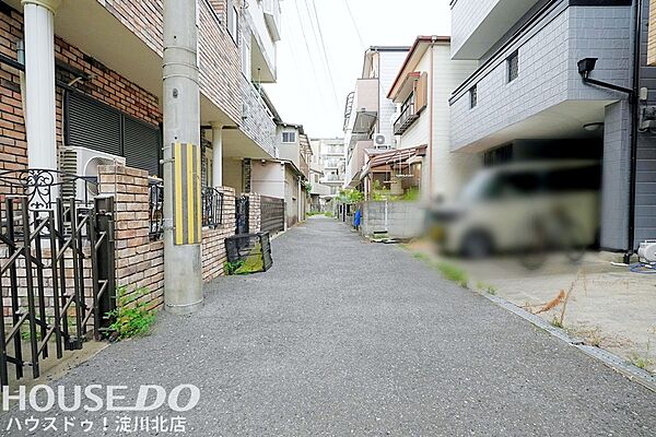 ■■本日内覧可能■■阪急神戸線「神崎川」駅徒歩10分！2025年8月一部リフォーム済み（フローリング上張り・全室クロス張替・洗面化粧台交換）各階に個室を配置した、プライベートを尊重できる間取りです♪