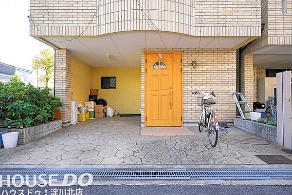 ■■本日内覧可能■■5SLDK中古戸建♪オール電化＆太陽光発電・角地ならではの開放感と充実した収納が魅力！2022年内装リフォーム済♪ぜひ現地にてご覧ください♪