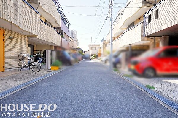 ■■本日内覧可能■■5SLDK中古戸建♪オール電化＆太陽光発電・角地ならではの開放感と充実した収納が魅力！2022年内装リフォーム済♪ぜひ現地にてご覧ください♪