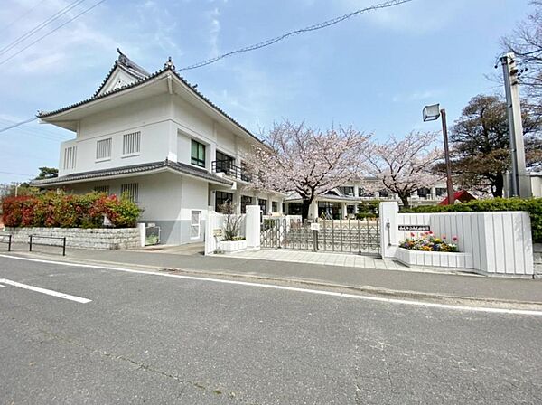 西尾幼稚園（1100m）