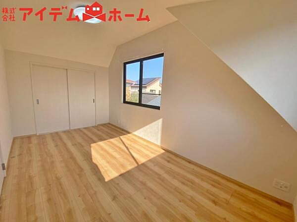 お子様の成長に合わせて変化できるよう、 使いやすくシンプルに仕上げてあります。