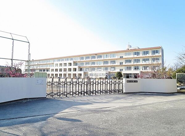 西尾市立 八ツ面小学校（1420m）