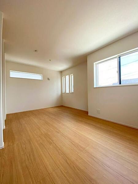 1号棟 広々とした居住空間は日々の暮らしを彩り、 心のやすらぎと満足感を与えてくれます。