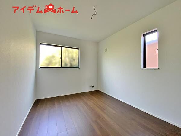 3号棟 お子様の成長に合わせて変化できるよう、 使いやすくシンプルに仕上げてあります。