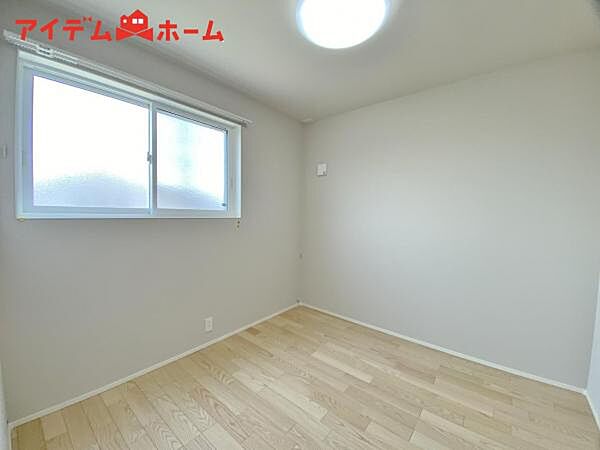 お子様の成長に合わせて変化できるよう、 使いやすくシンプルに仕上げてあります。