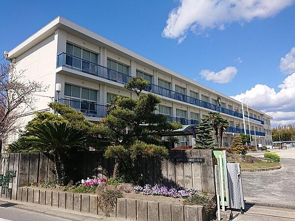 豊田市立古瀬間小学校（1200m）