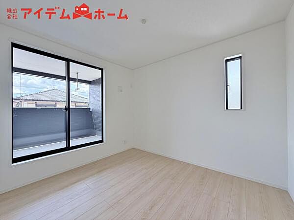 洋室を拡大表示