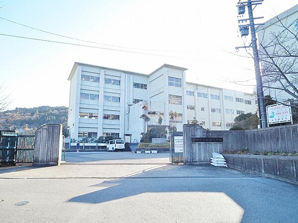 岡崎市立東海中学校（5100m）