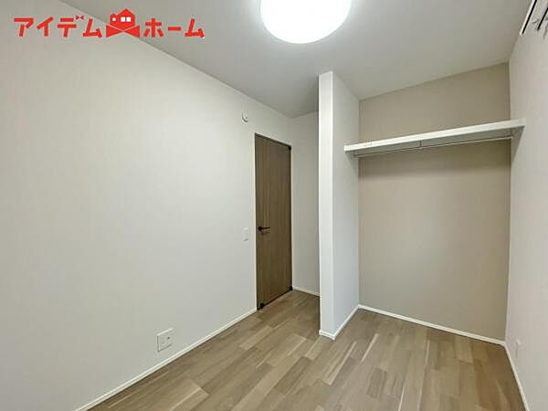 C棟 各居室に収納付きです。 居室空間をより広々と使えます！
