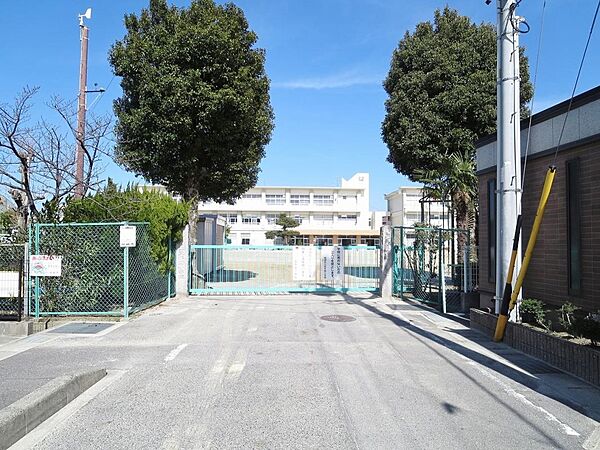 岡崎市立矢作南小学校（1300m）