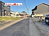 外観：前面道路写真