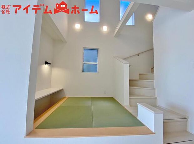 2号棟 リビングから目が届く和室は、お子様の遊び場・ 家事スペースとして使うのもオススメです