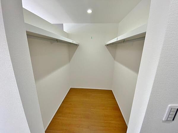 3号棟 ウォークインクローゼットのある住まいで 収納上手な生活を実現！