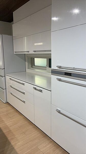 家電収納、食器棚