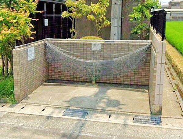 ゴミ収集所