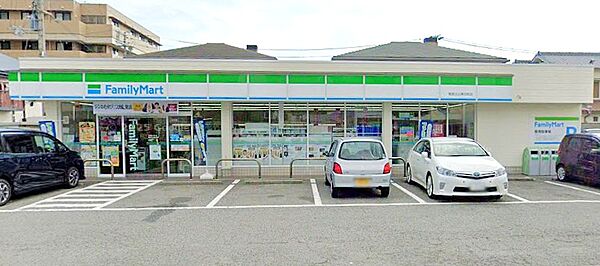 ファミリーマート姫路土山東の町店　240ｍ