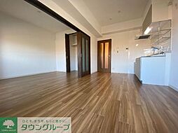 グッドフラット浦安 105 1階2LDKのリビング/ダイニング