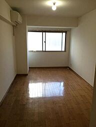 パラッツォ・マニフィコ 401 4階ワンルームのリビング/ダイニング