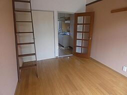 ローヤルハウス 1階1Kのリビング/ダイニング