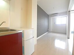 グレーシャルマン 3階1LDKのリビング/ダイニング