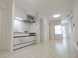 ノルン 3階1LDKのリビング/ダイニング