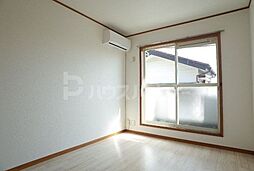 パストラルハウスD棟 1階1Kのリビング/ダイニング