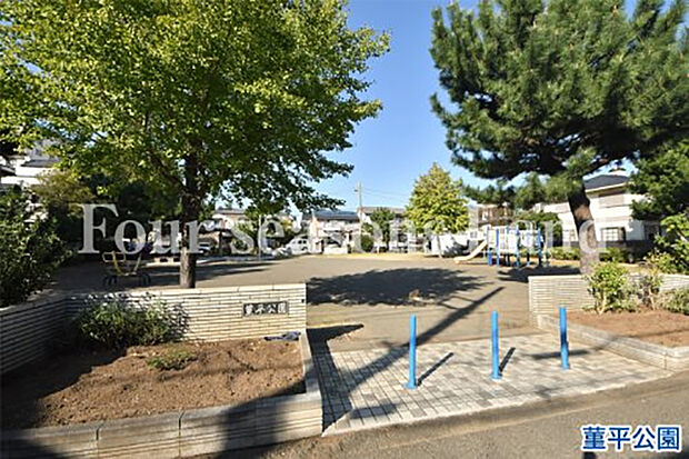 菫平公園まで約74m