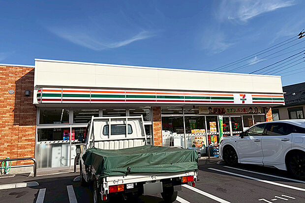セブンイレブン横浜原宿5丁目店まで約426m