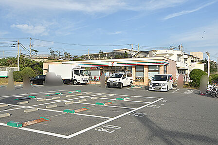 セブンイレブン鎌倉七里ガ浜店まで約168m