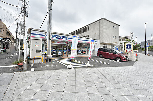 ローソン 鎌倉小町一丁目店まで約642m