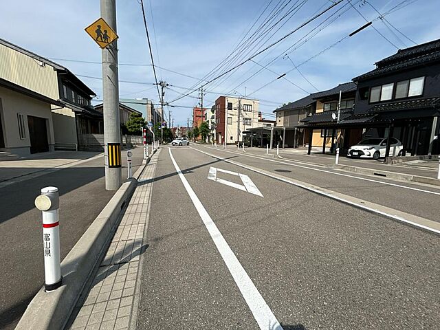 外観 小矢部市石動町6-3