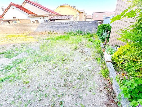 敷地の後ろ側の写真です。
