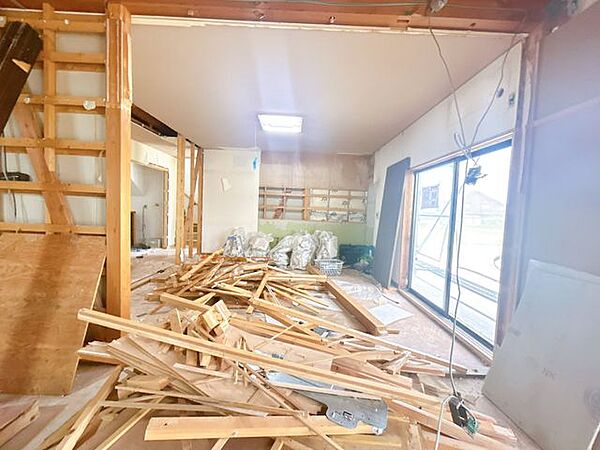 【リフォーム中】こちらはリビングに取り込む予定です