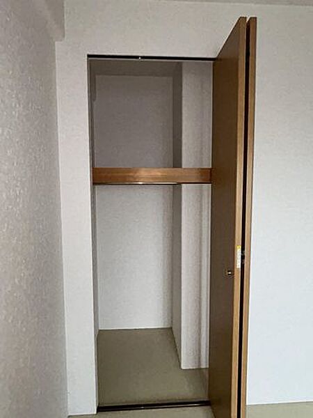 5.5帖の洋室の収納