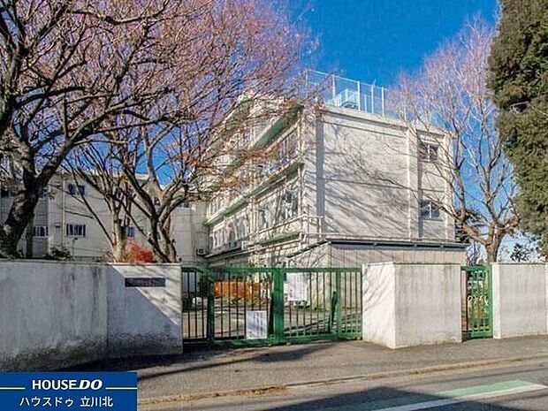 小平市立小平第十五小学校 780m