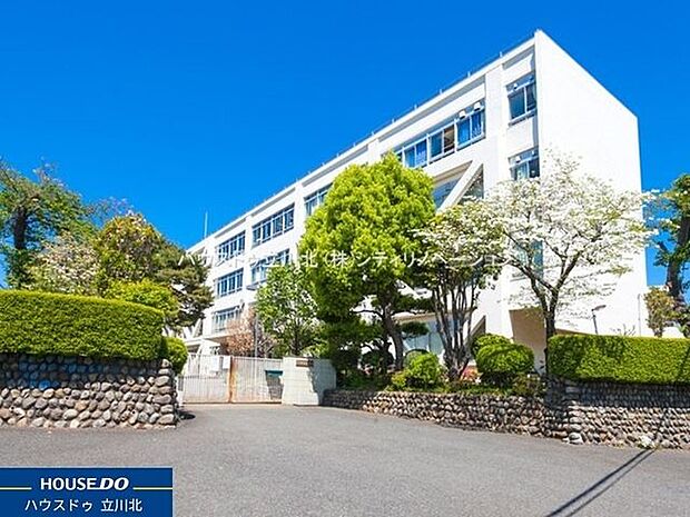 昭島市立拝島中学校 2000m