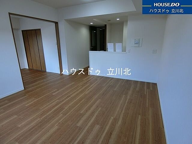 リビング/ダイニング センチュリーめじろ台　501号室 5階/-