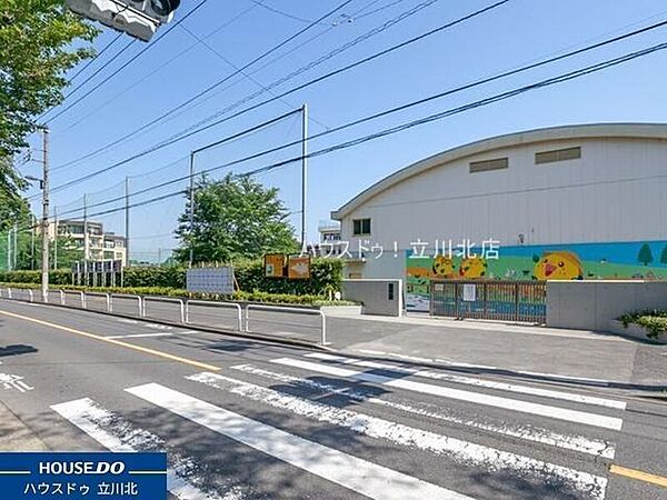 小平第三中学校 小平市立小平第三小学校 1800m