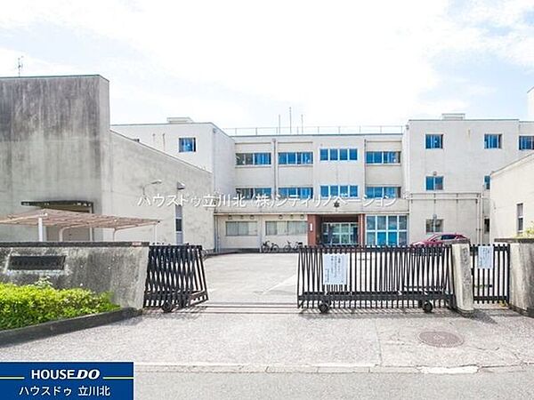 昭島市立福島中学校 1520m