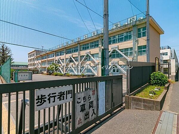 日野市立七生中学校 1200m