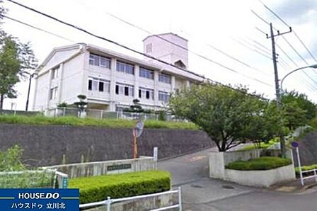 多摩市立鶴牧中学校 750m