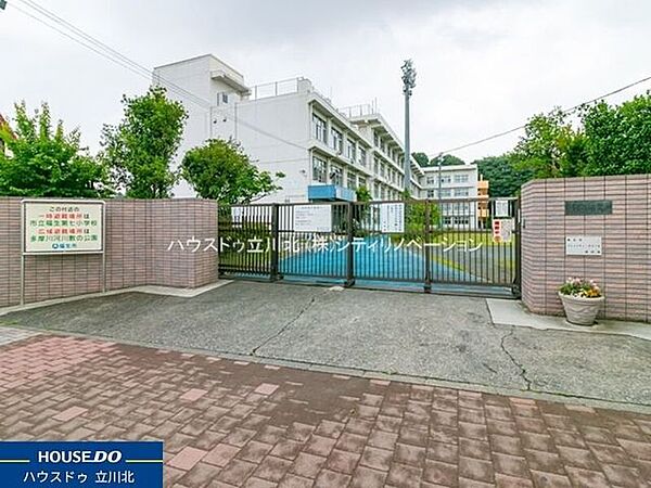 福生市立福生第七小学校 108m