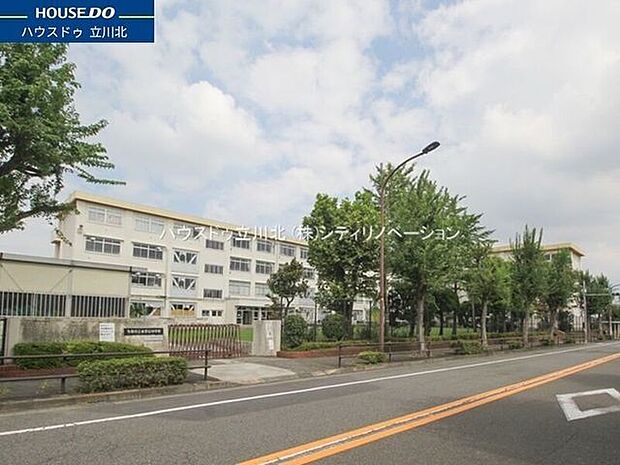 多摩市立東愛宕中学校 1700m