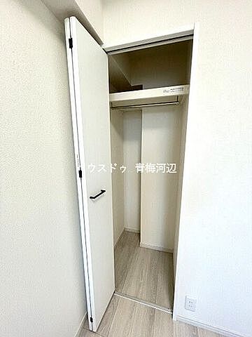 収納 エスカイア河辺霞台 3階/-