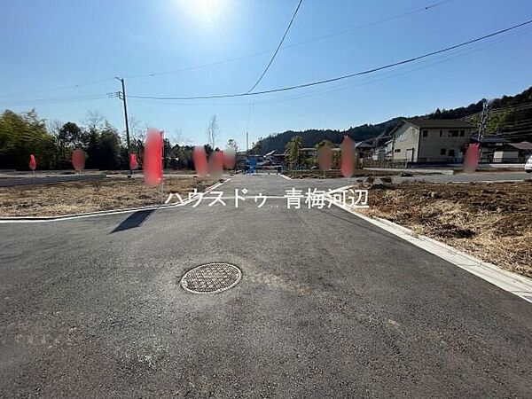 【中央前面道路】幅員約6mの前面道路です。