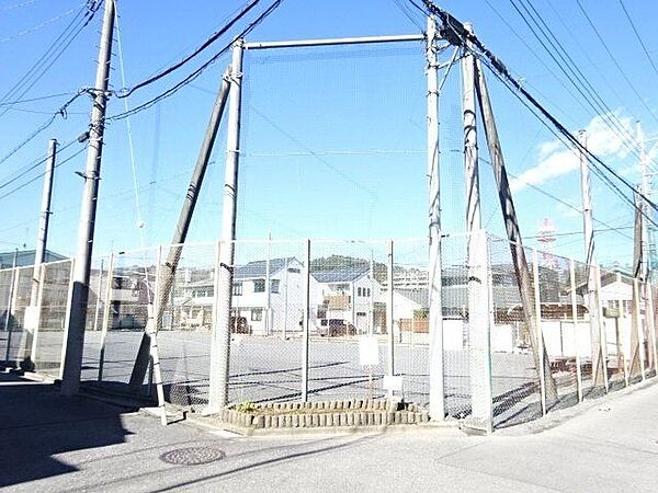 千ヶ瀬町2丁目運動広場千ヶ瀬河辺下通りから一歩入った場所にある運動広場です。 680m