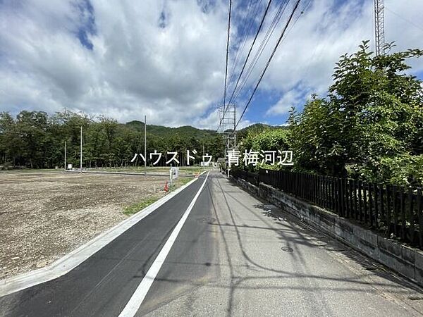 【東側 前面道路】幅員約4.5m～5.4mの前面道路です。