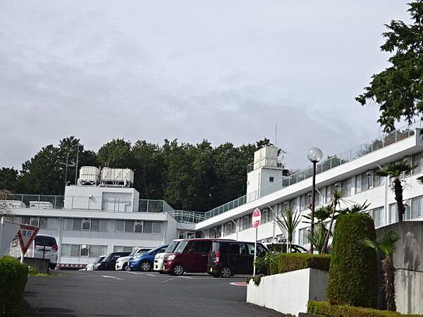 武蔵野台病院武蔵野台病院内科（循環器科・呼吸器科・胃腸科・成人病一般）、神経内科、リハビリテーション診療科（理学療法・作業療法・言語療法） 890m