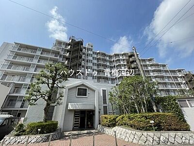 外観:1986年築、SRC構造の物件になります。最上階のお部屋で日当たり・眺望良好!4LDKですのでプライベート空間もしっかり確保できます◎ 外観:1986年築、SRC構造の物件になります。最上階のお部屋で日当たり・眺望良好!4LDKですのでプライベート空間もしっかり確保できます◎