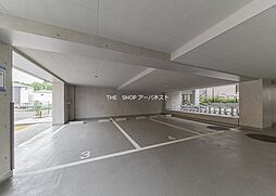 19 / 23
